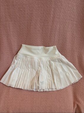CRZ YOGA White Pleated Tennis Mini Skirt